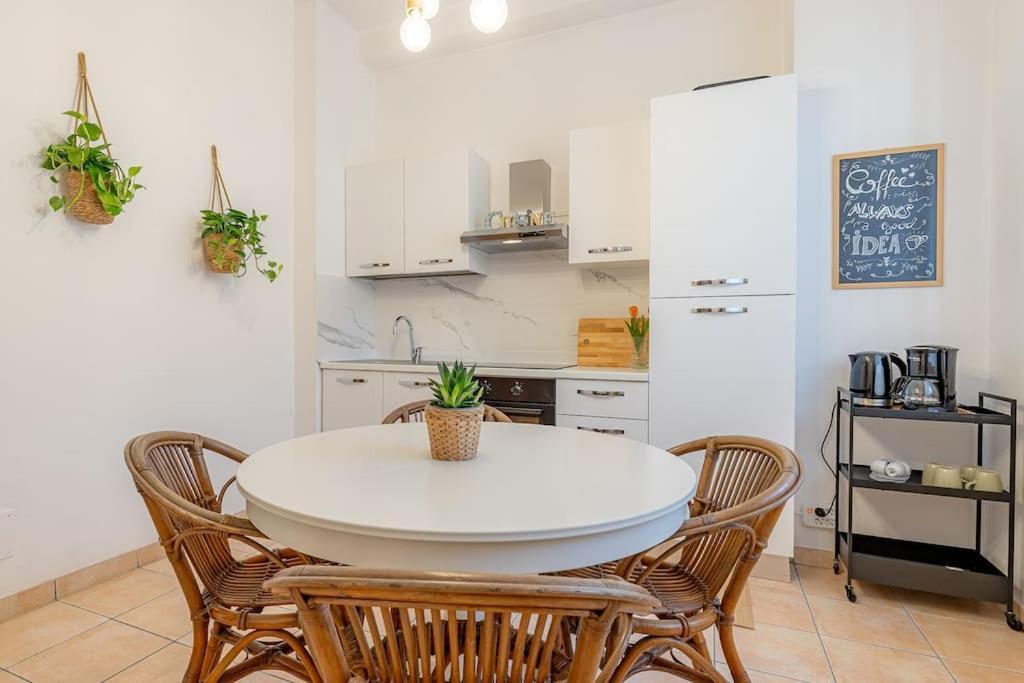 Rio'S Cozy Apartment In The Heart Of Como Exterior photo